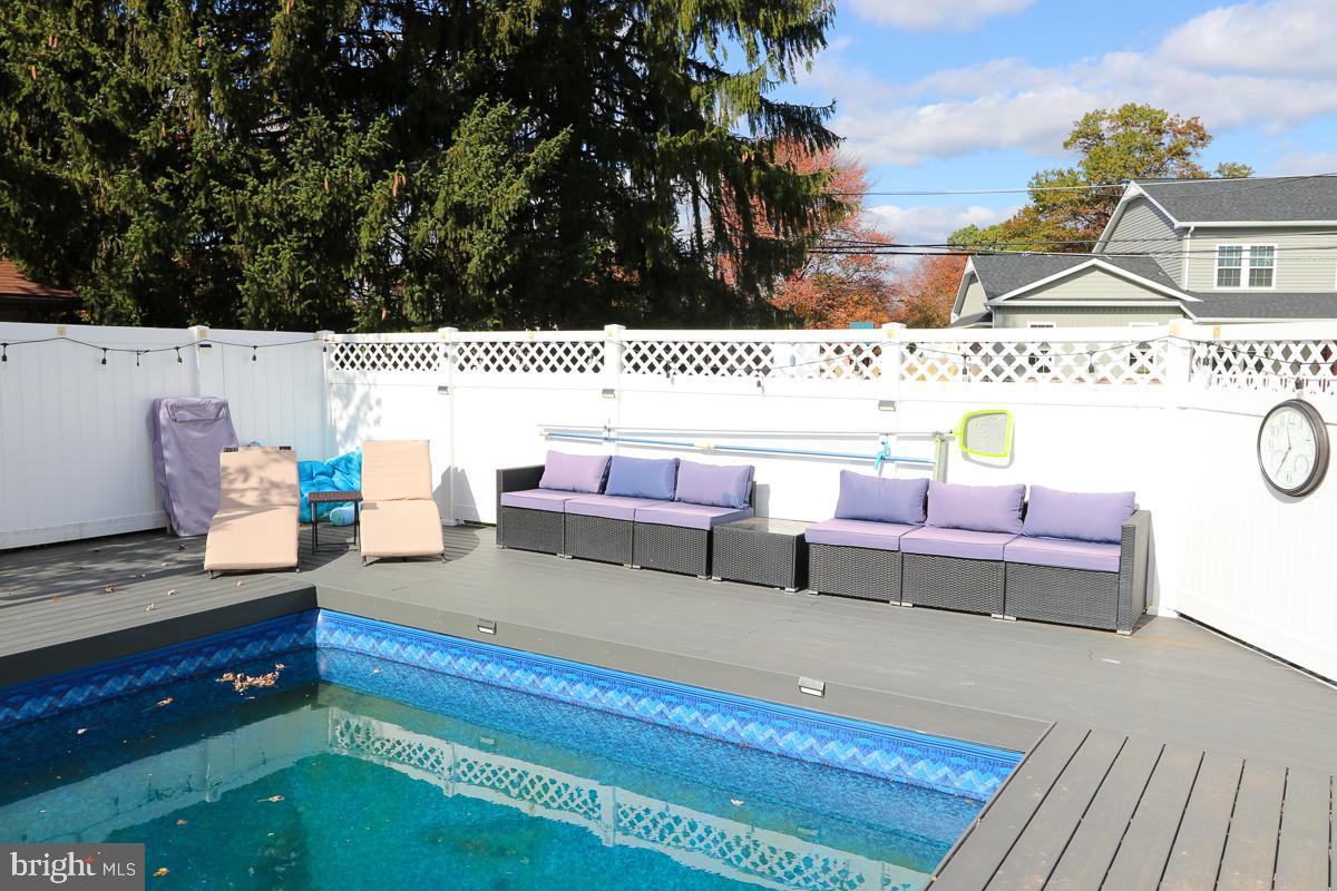 FAIROAKS - Residential