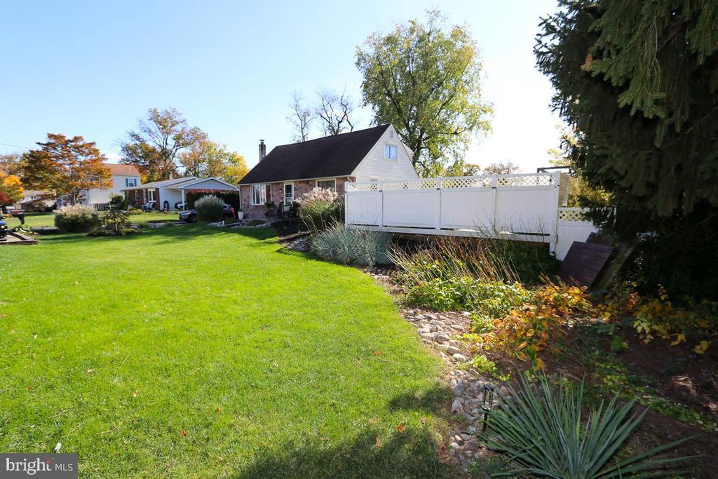 Photo of 201 Castello Avenue, HATBORO, PA 19040 (MLS # PAMC2163976)