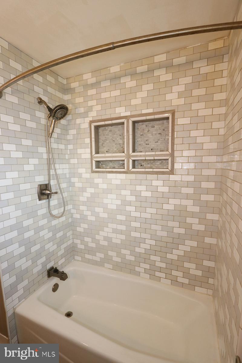 FAIROAKS - Residential