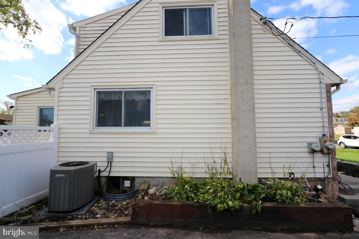 FAIROAKS - Residential