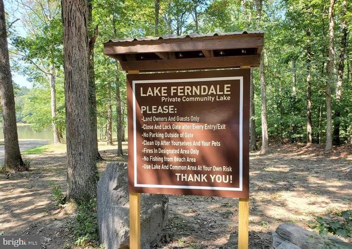 LAKE FERNDALE - Land