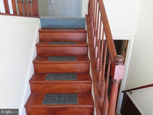 CALVERTON - Residential