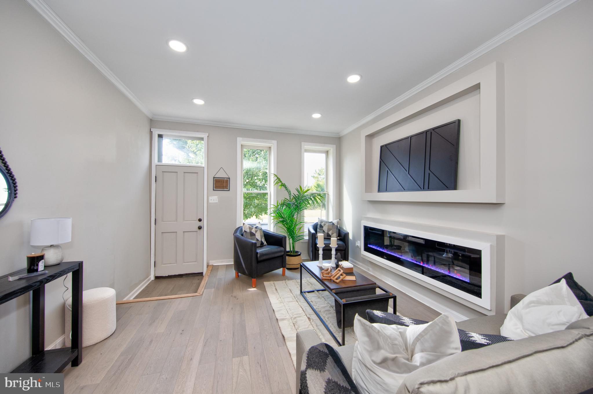 BROADWAY EAST - Residential