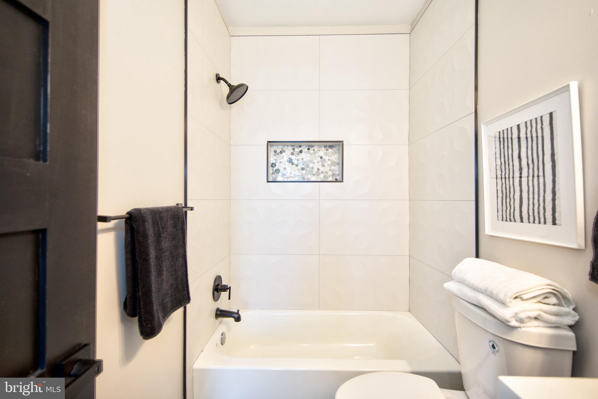 BROADWAY EAST - Residential