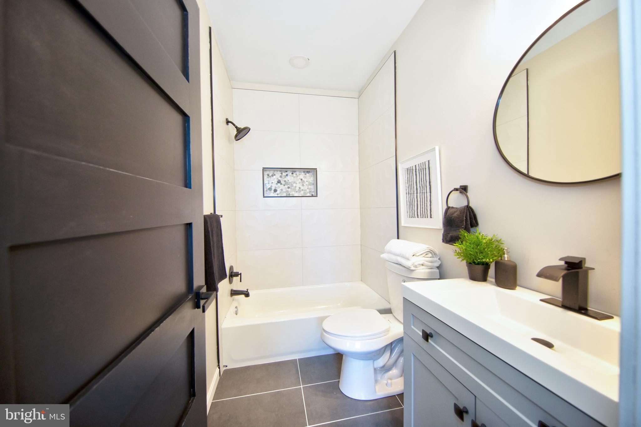 BROADWAY EAST - Residential