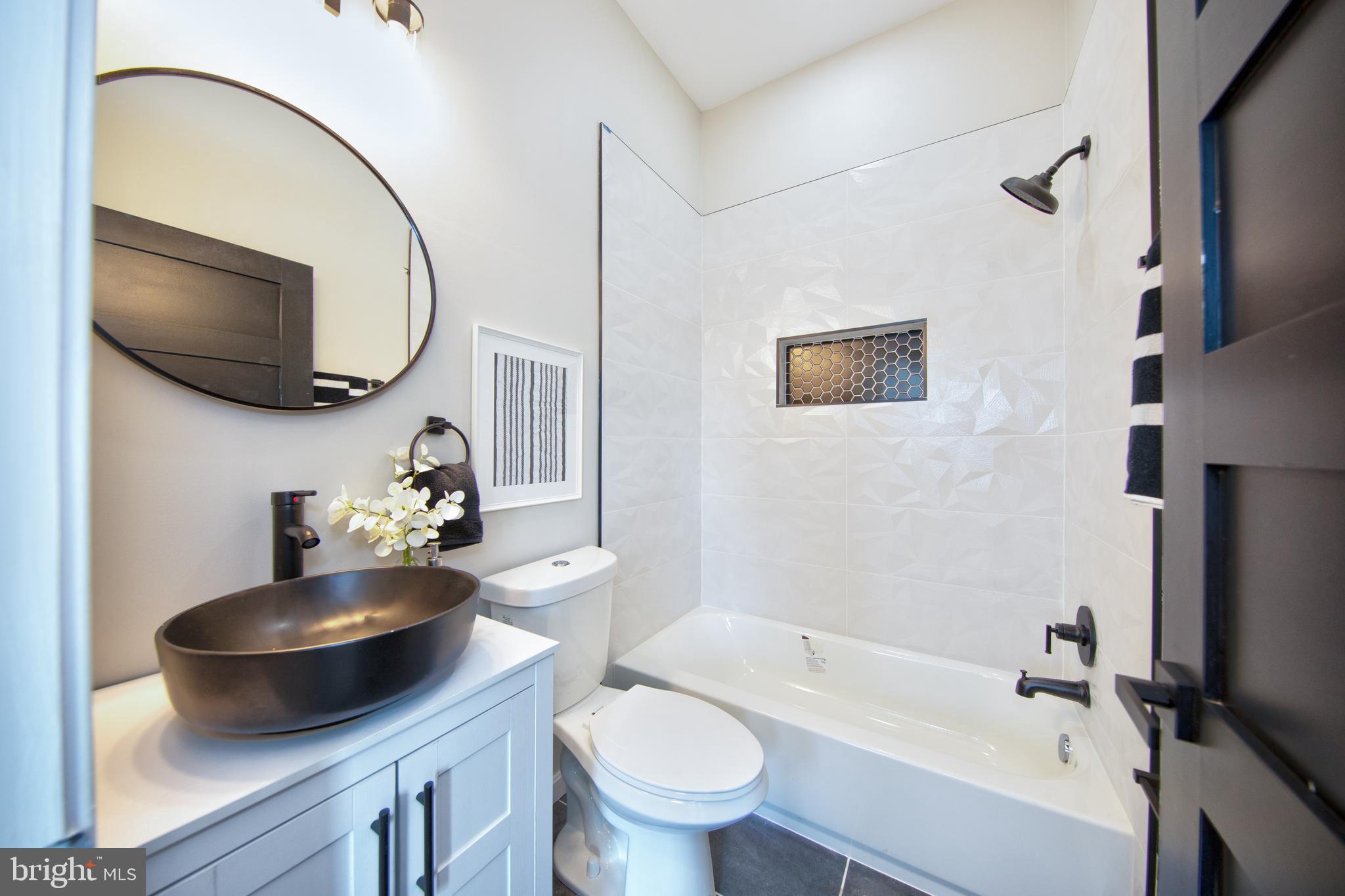 BROADWAY EAST - Residential