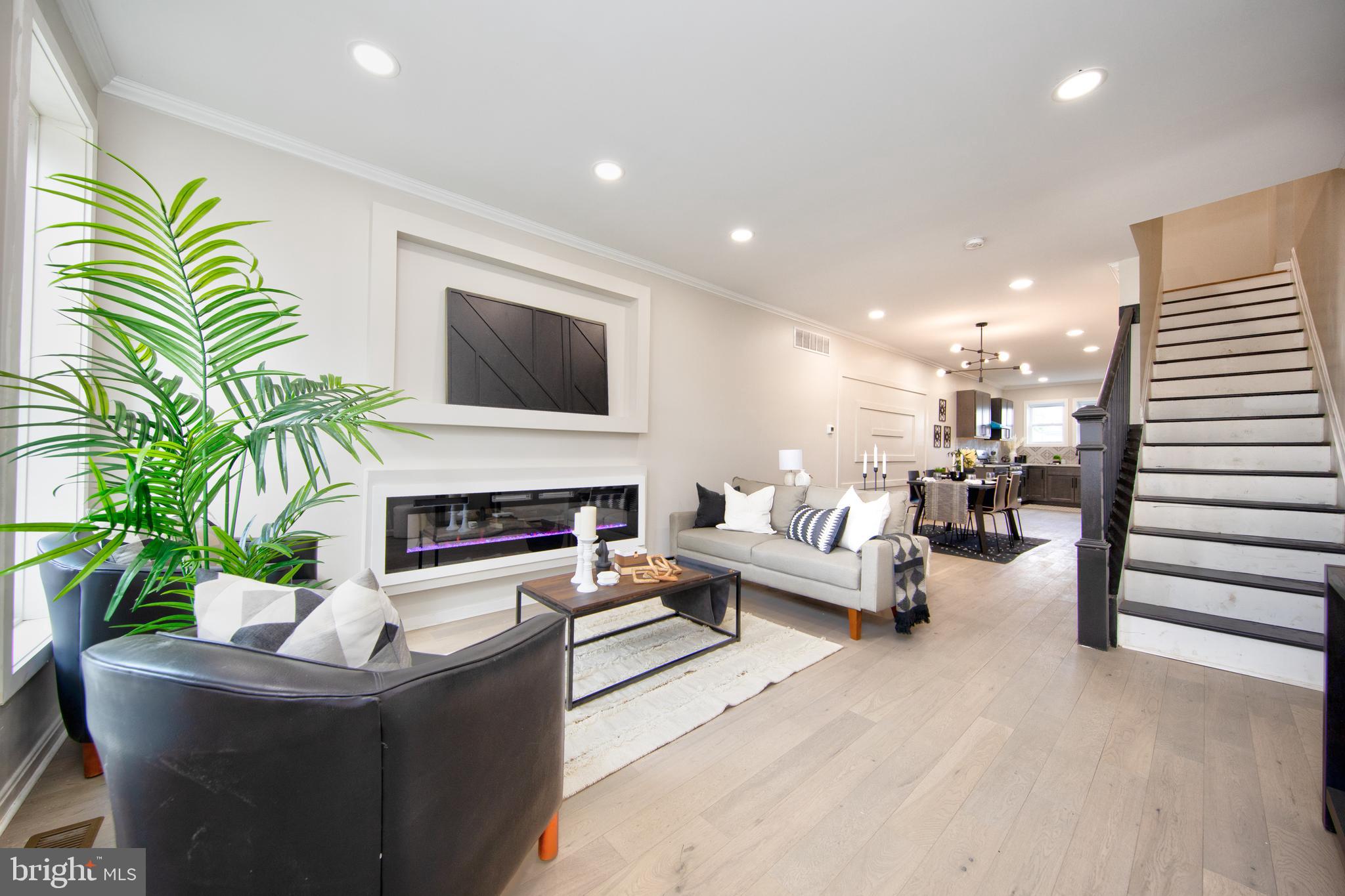 BROADWAY EAST - Residential