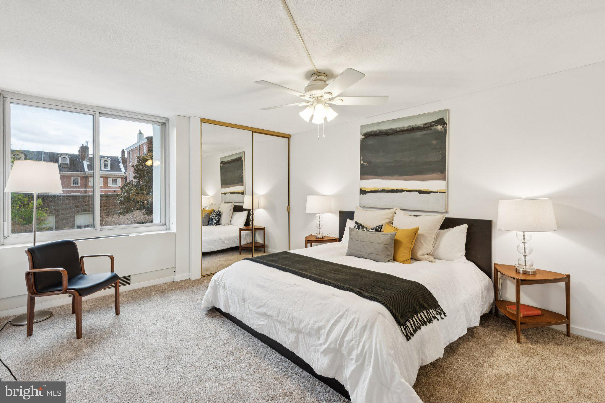 WASHINGTON SQ - Residential