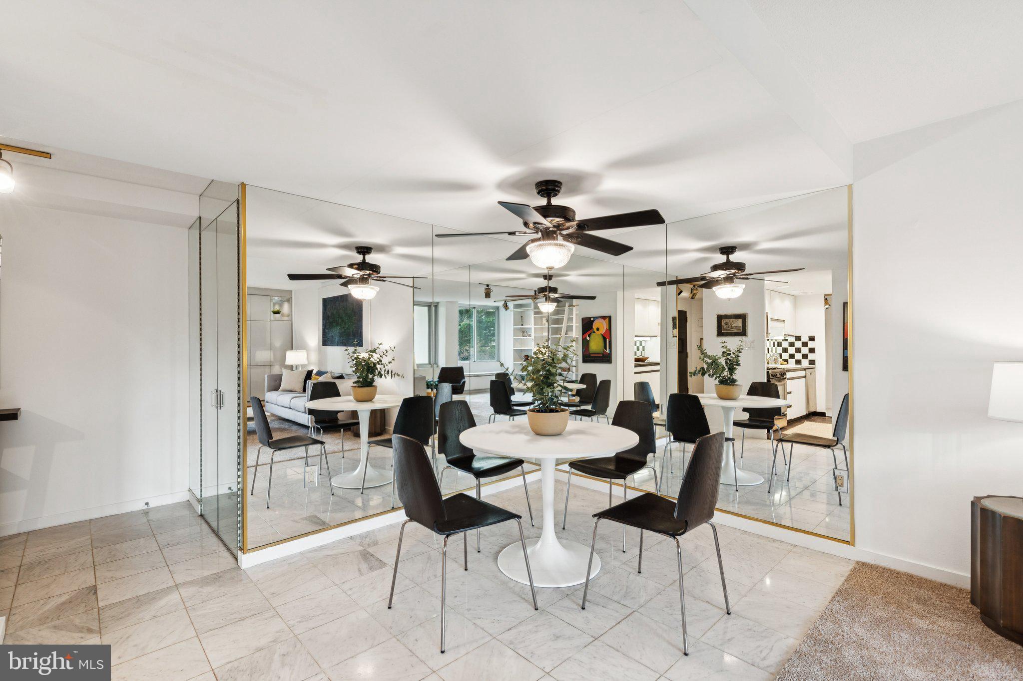 WASHINGTON SQ - Residential