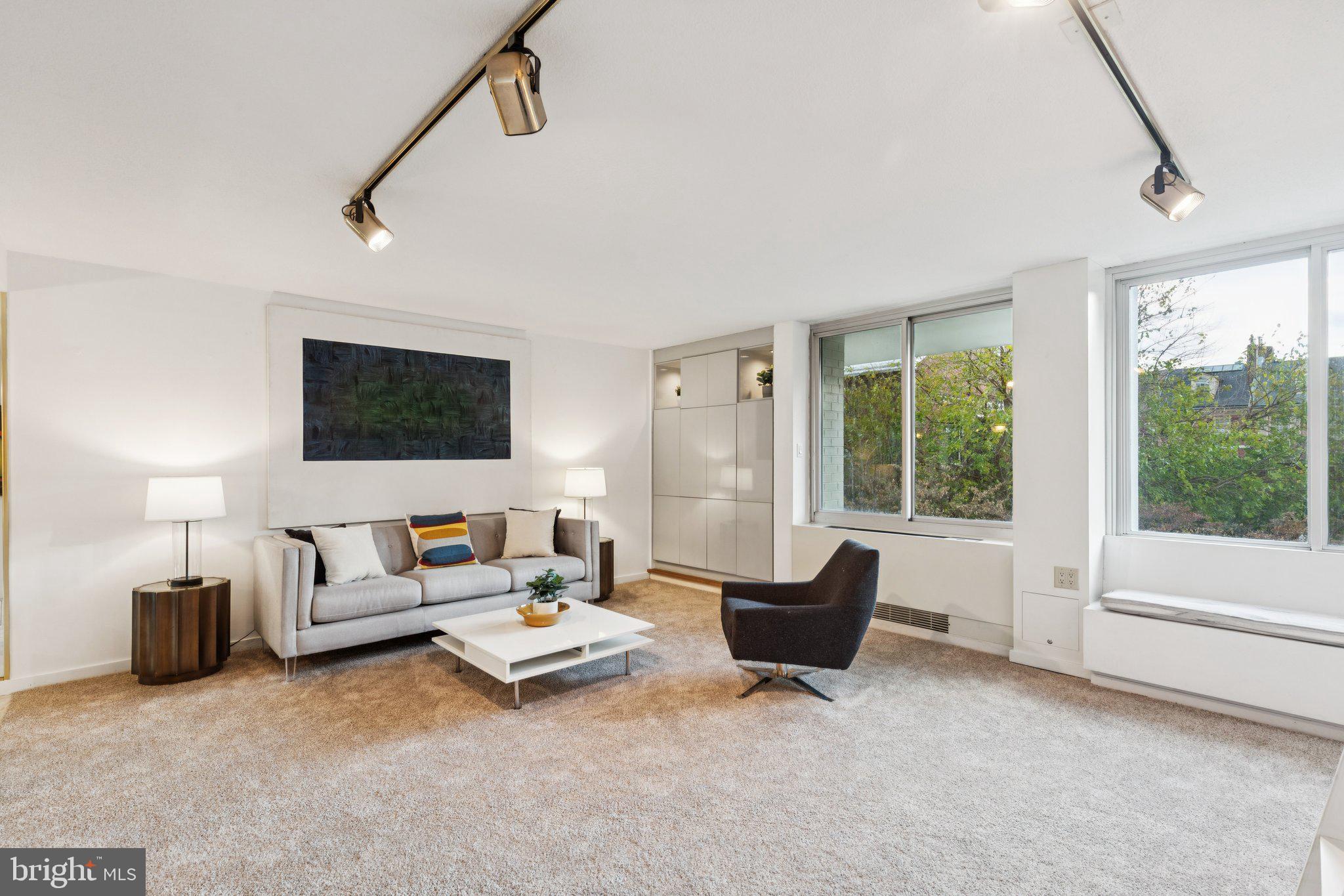 604 S WASHINGTON SQUARE 36 105