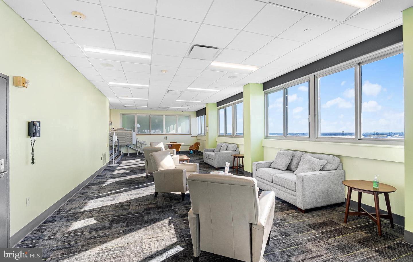 WASHINGTON SQ - Residential