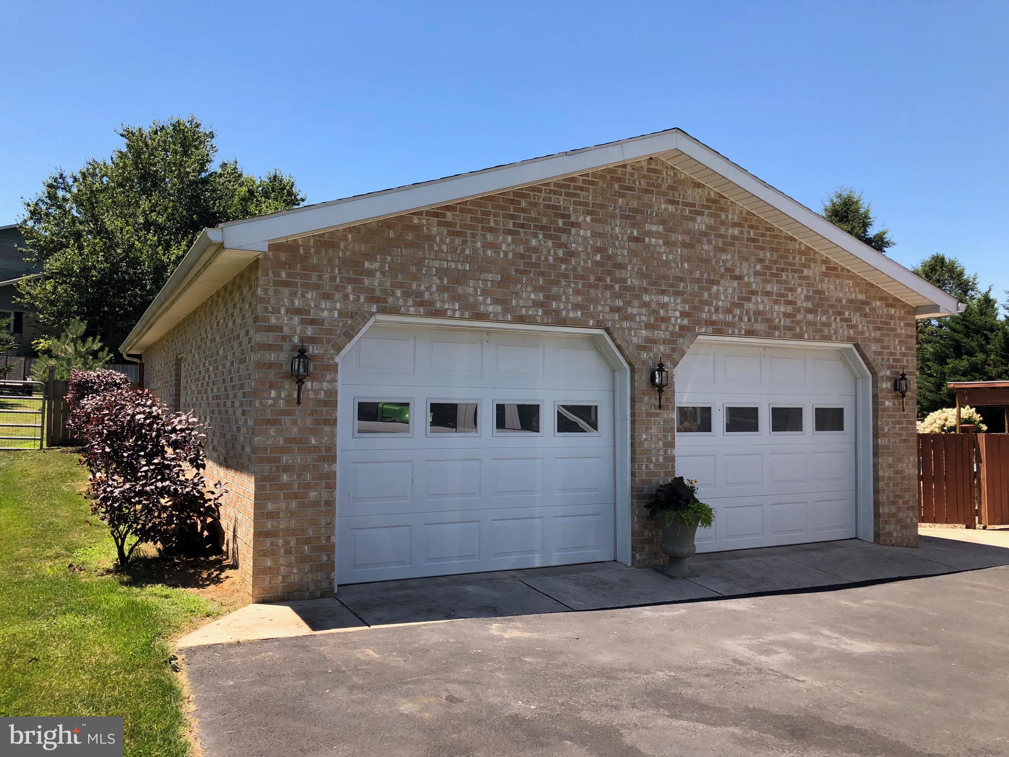 WOODCREST - Residential