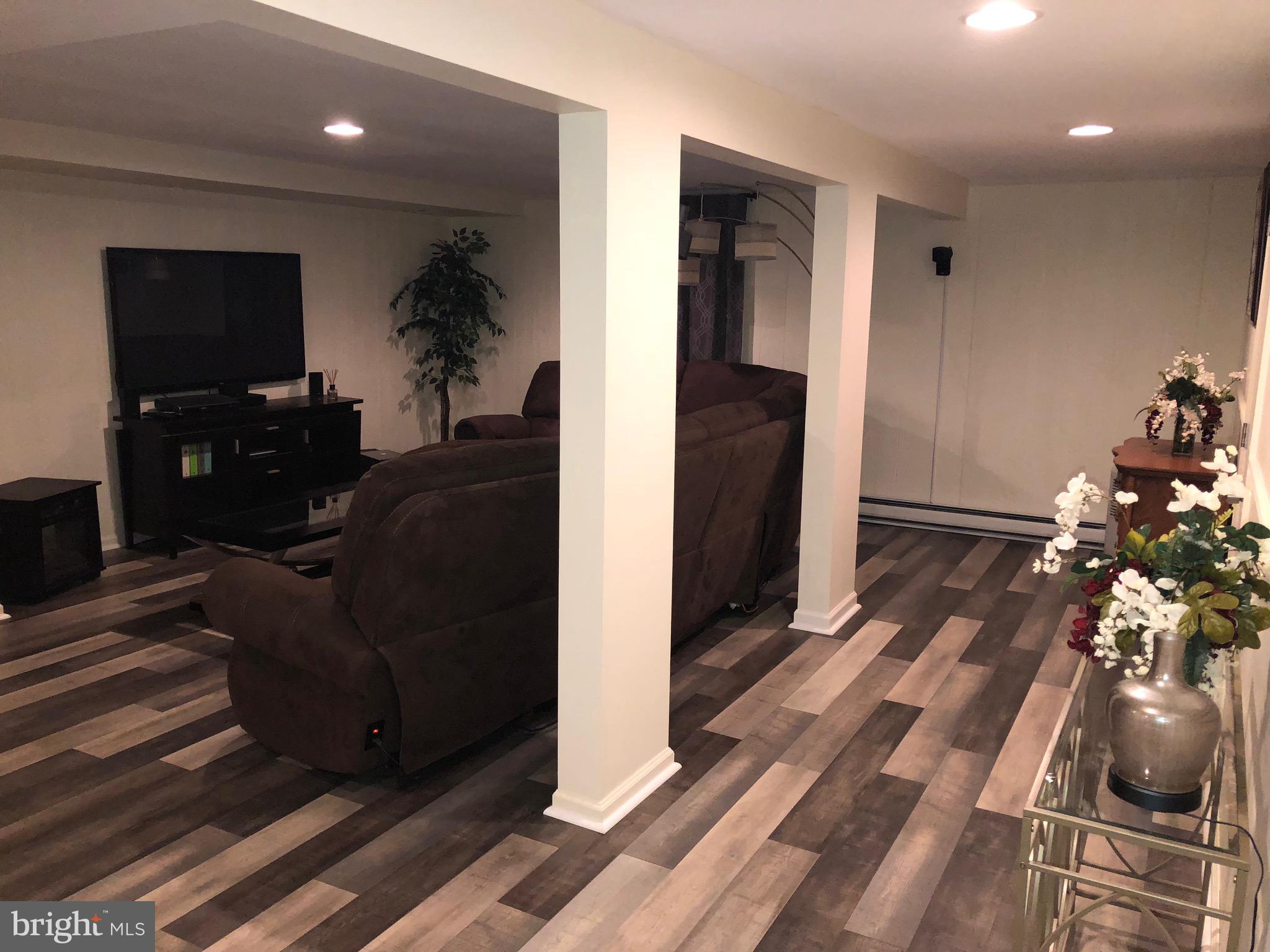 WOODCREST - Residential