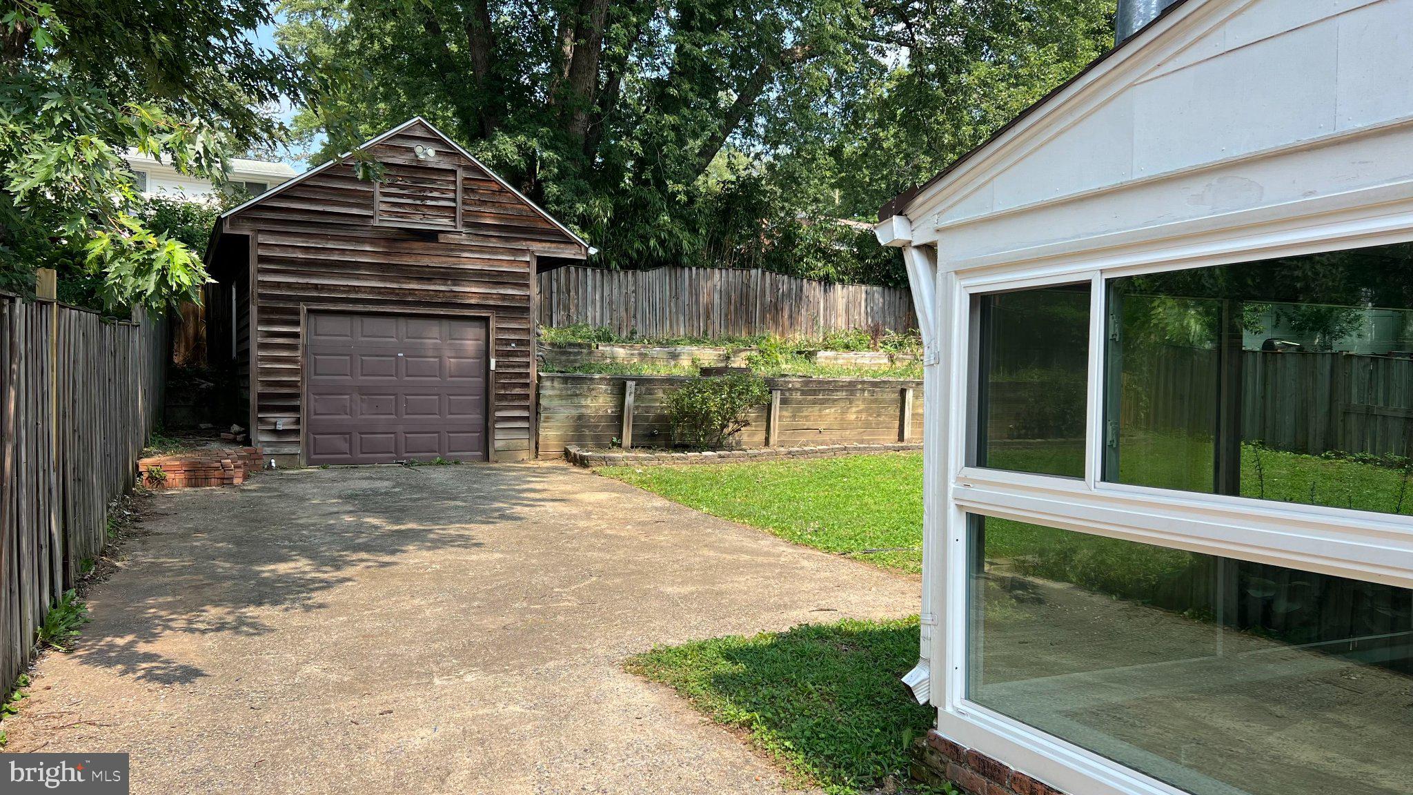 12907 DEAN ROAD