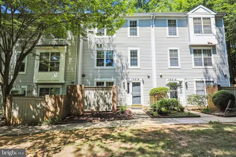 10216 Wild Apple Circle, Gaithersburg, MD MLS: MDMC2176876