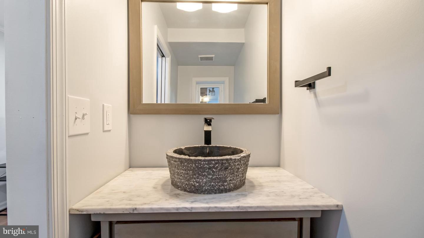 FELLS POINT HISTORIC DISTRICT - Residential Lease