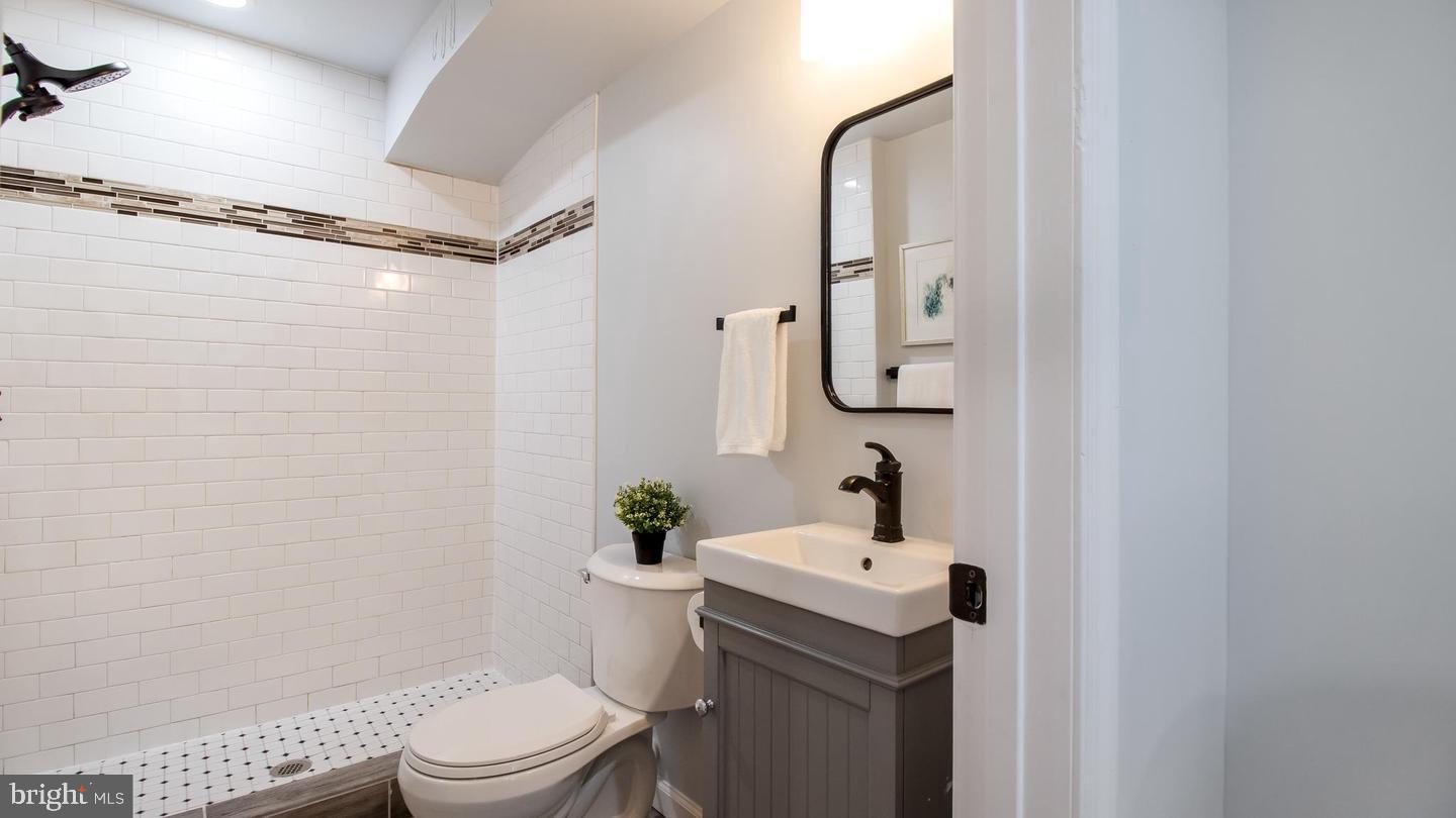 FELLS POINT HISTORIC DISTRICT - Residential Lease