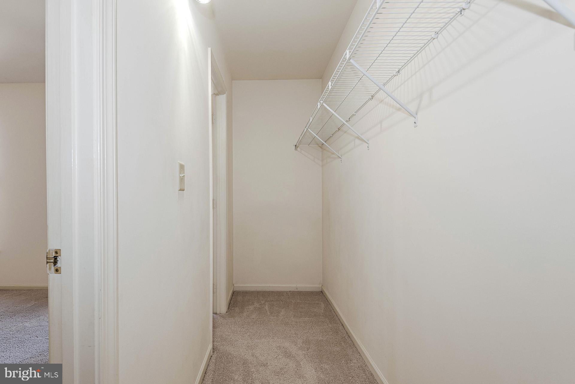 THE KNOLLS - Residential