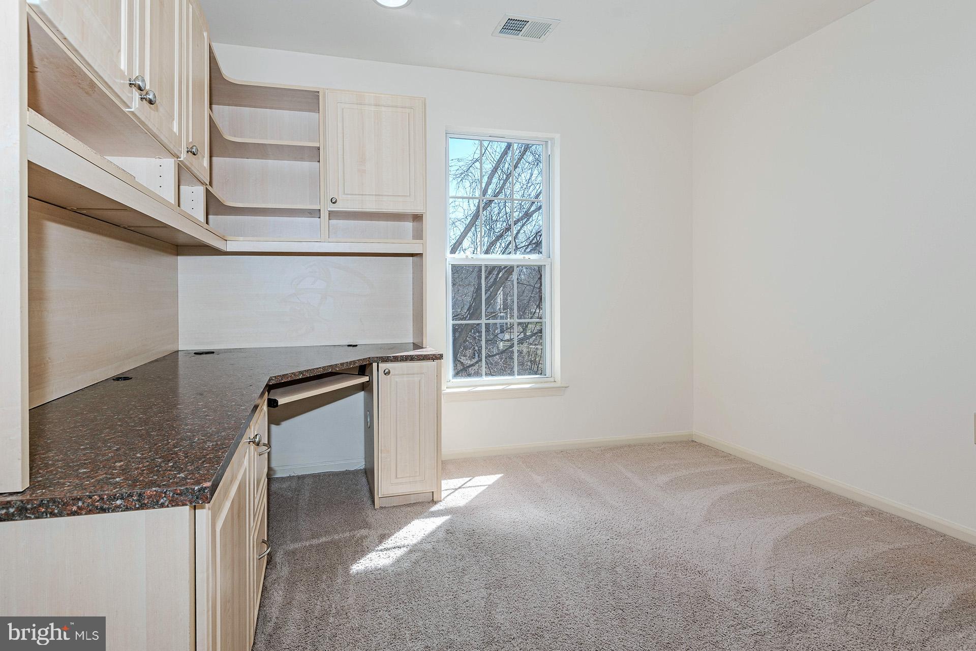 THE KNOLLS - Residential