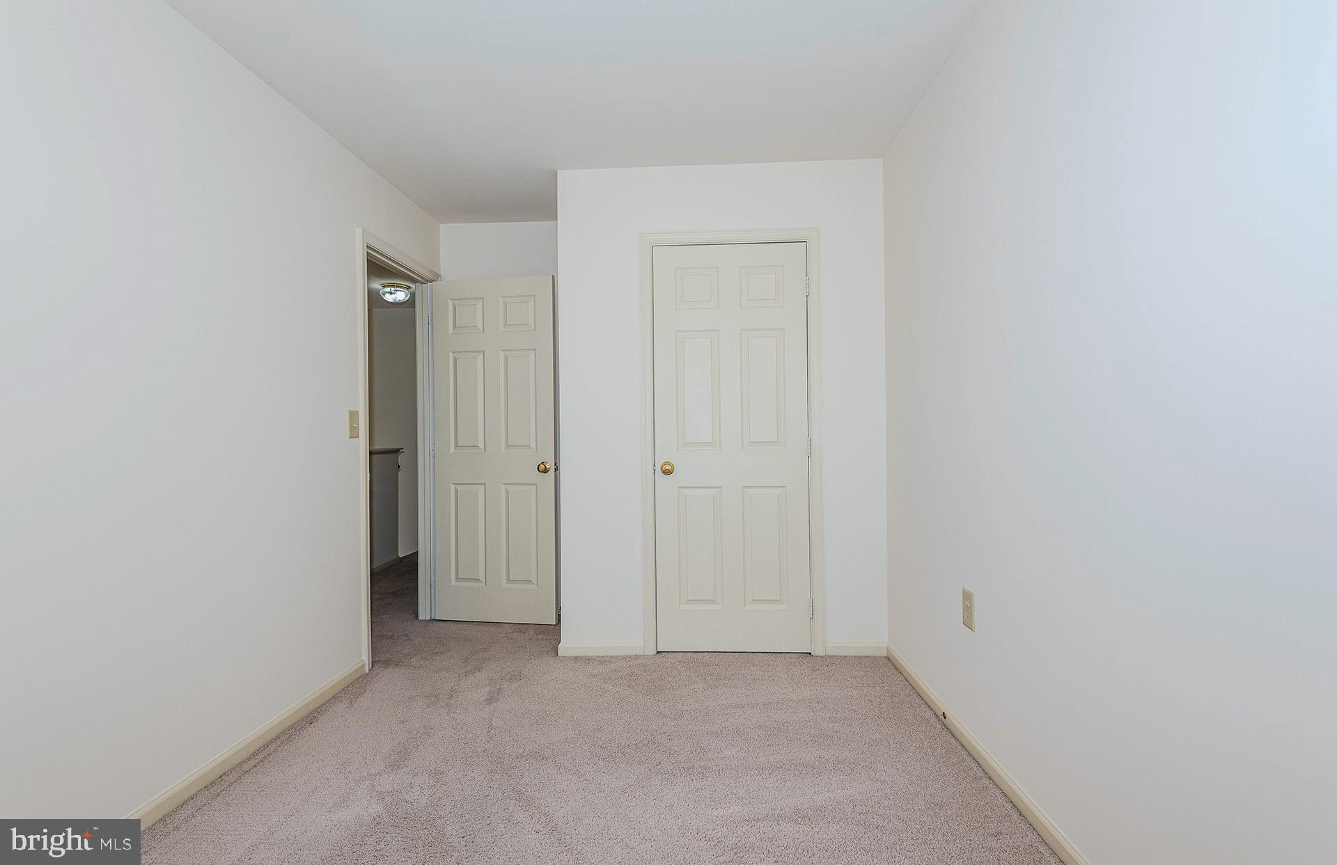 THE KNOLLS - Residential