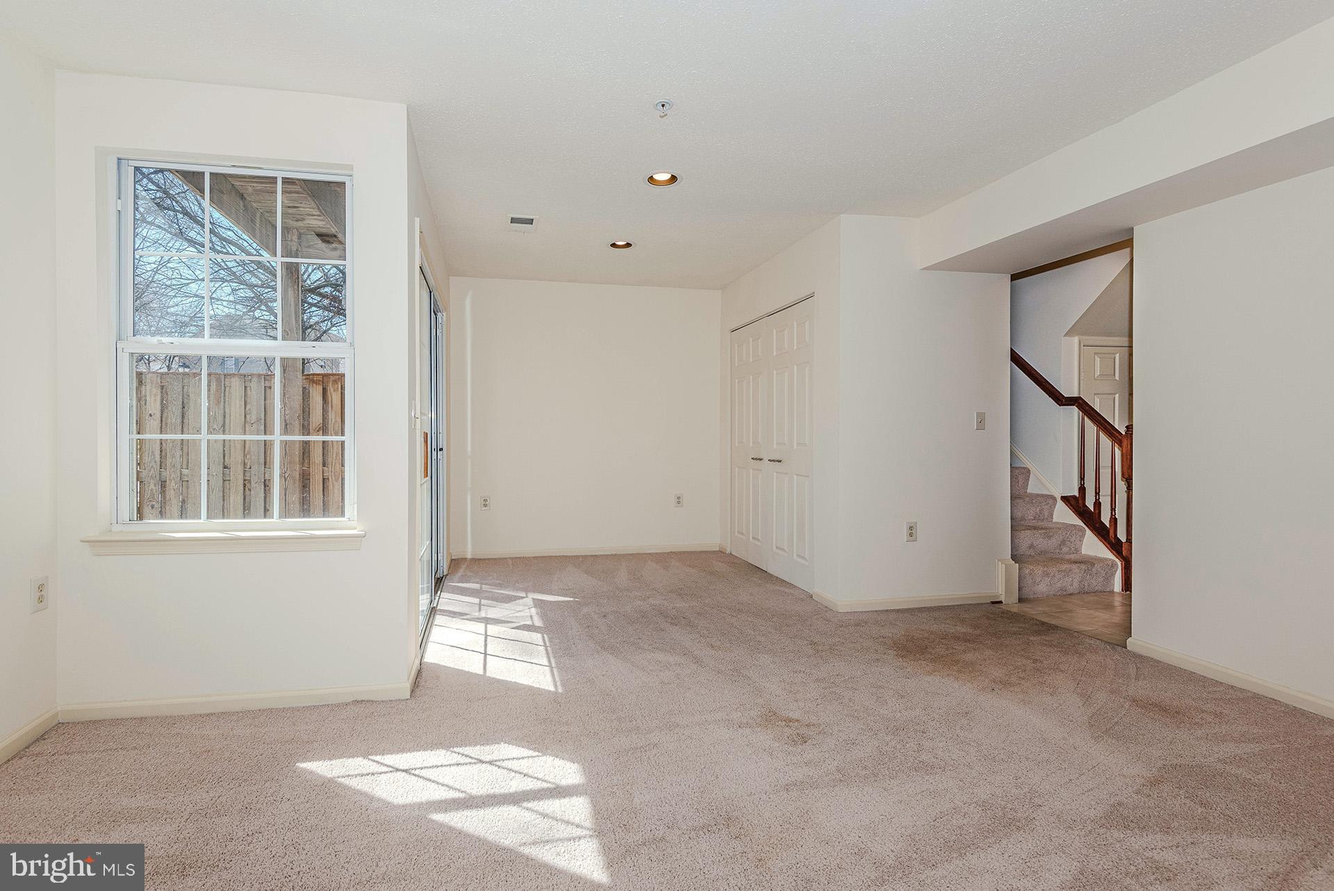 THE KNOLLS - Residential