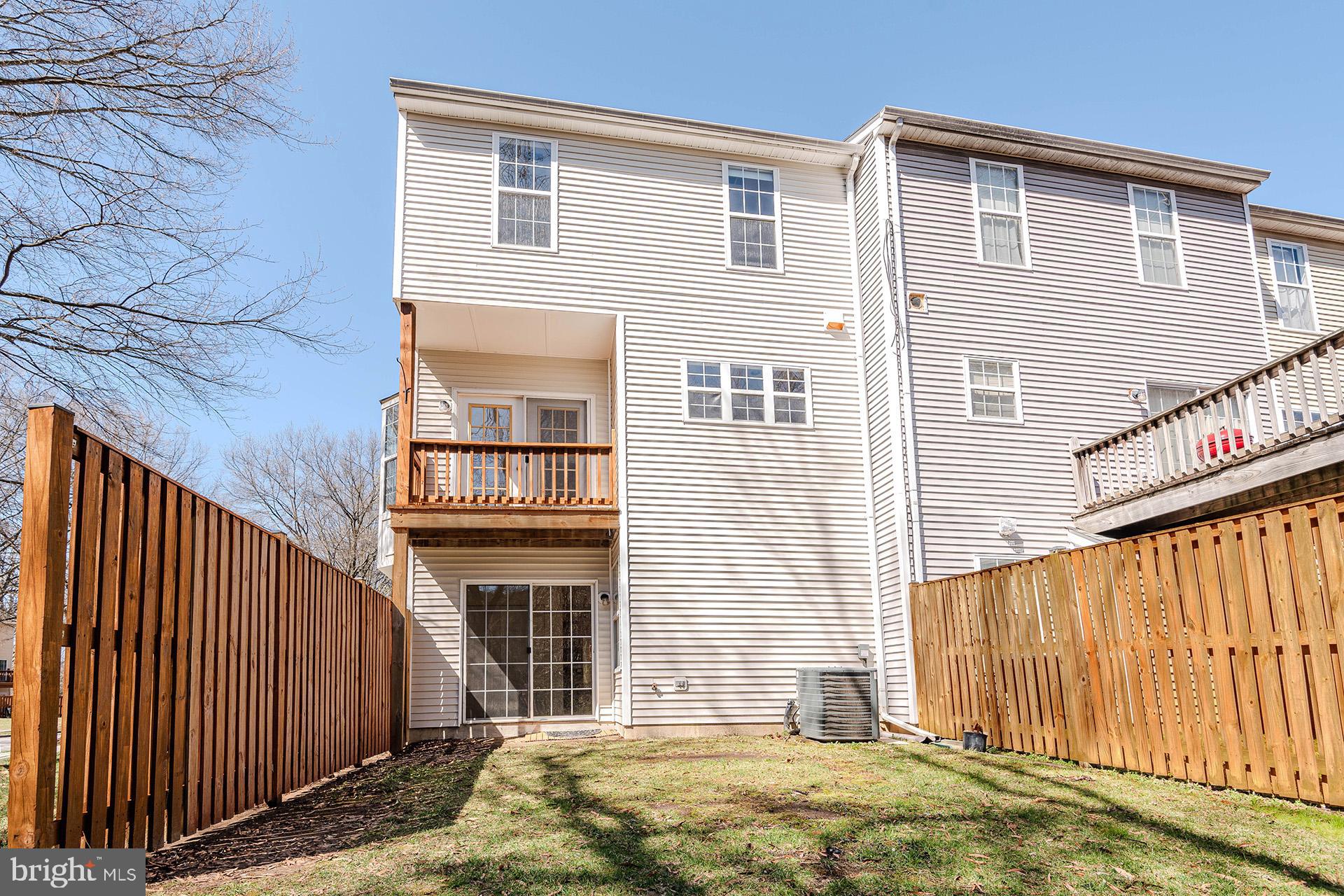 THE KNOLLS - Residential