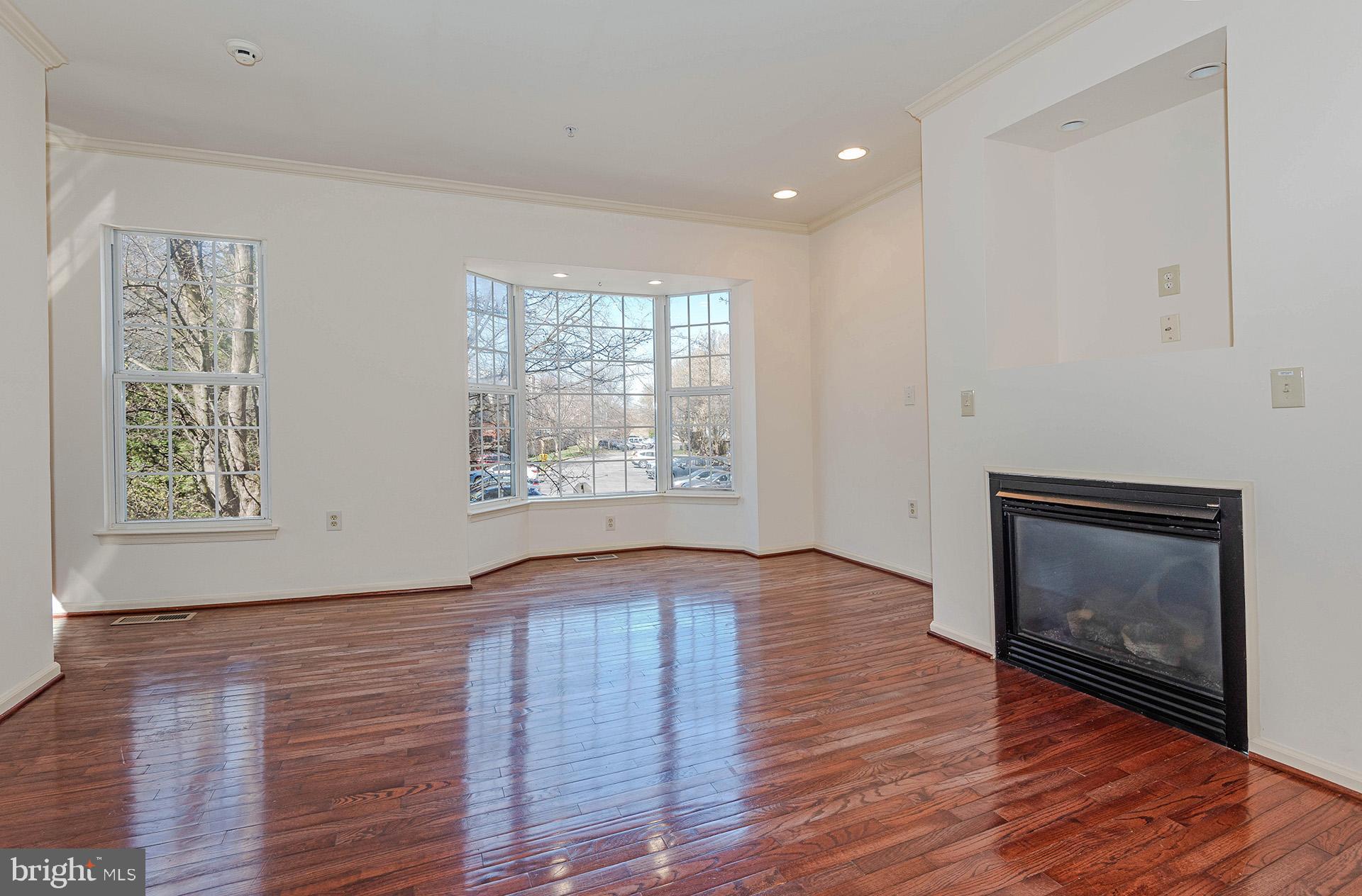 THE KNOLLS - Residential