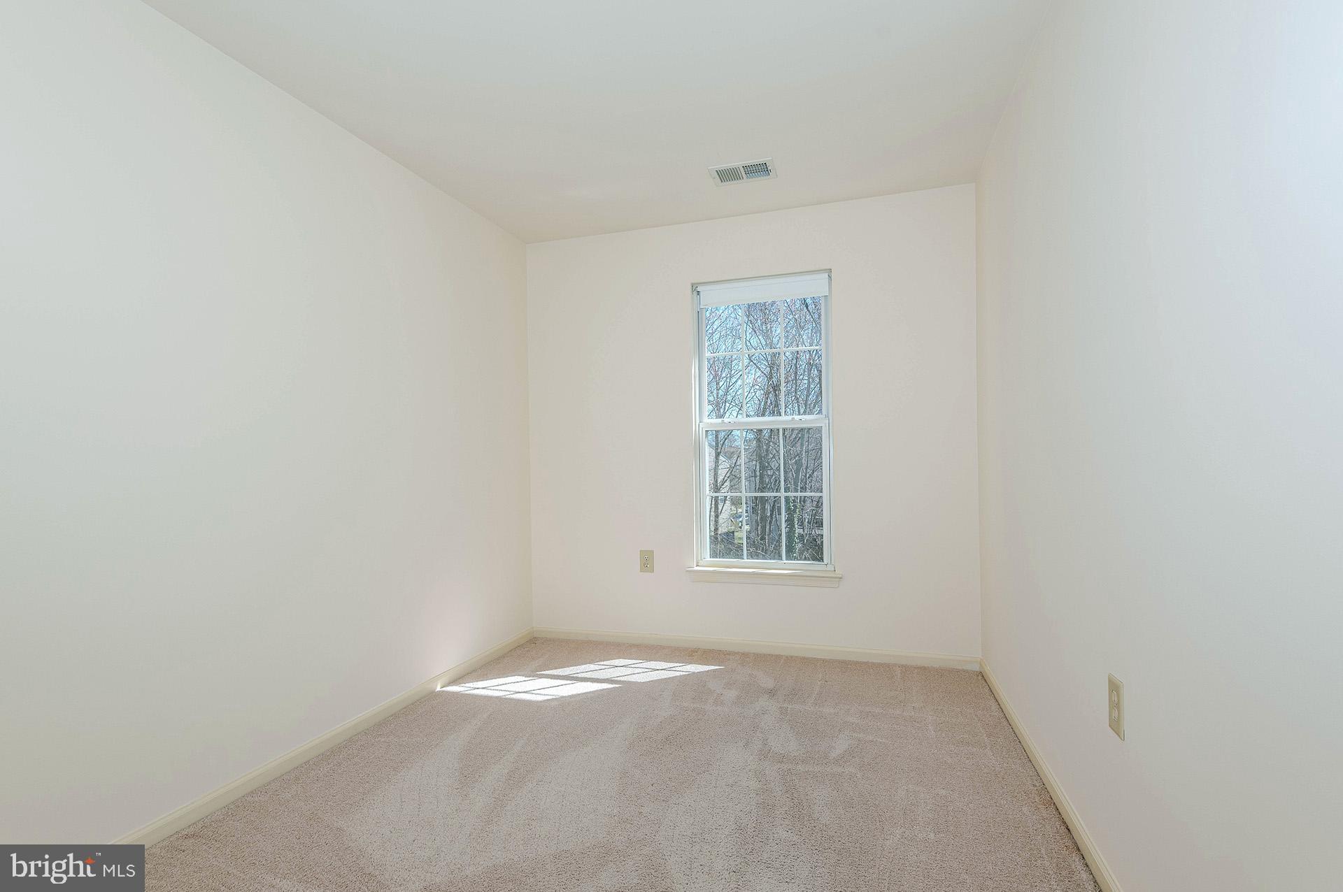 THE KNOLLS - Residential