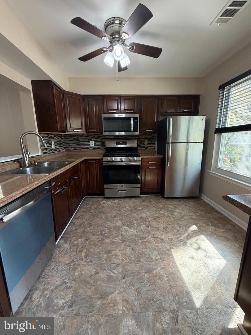 7212 TAMO COURT 7