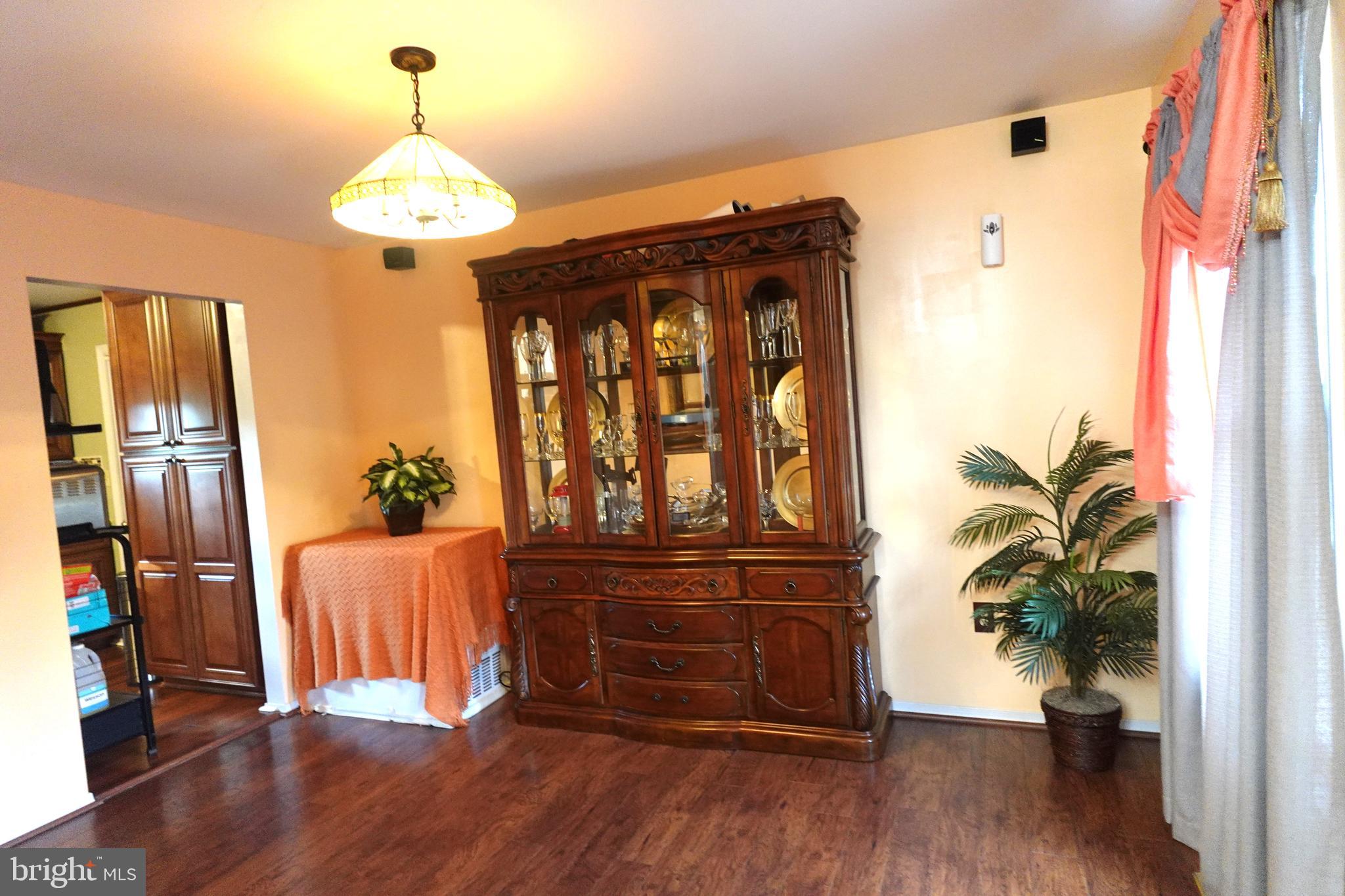 WHITFORD HILL - Residential