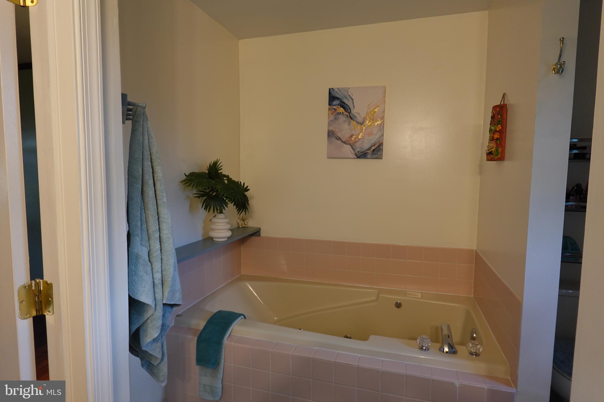 WHITFORD HILL - Residential