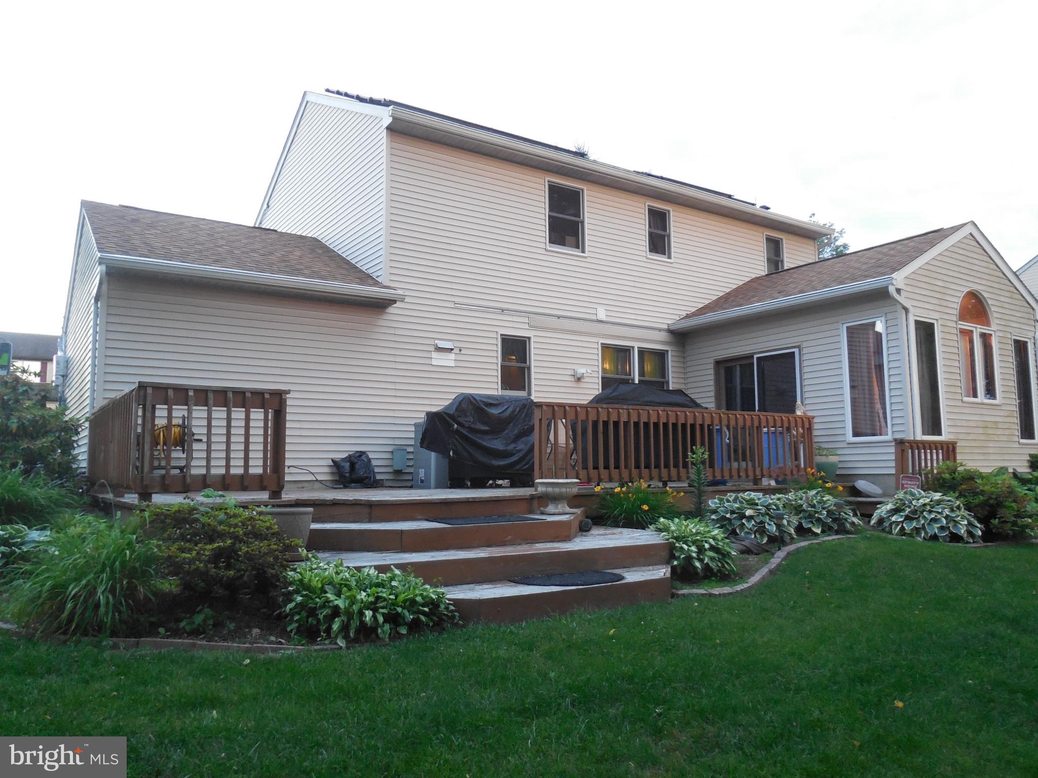 WHITFORD HILL - Residential