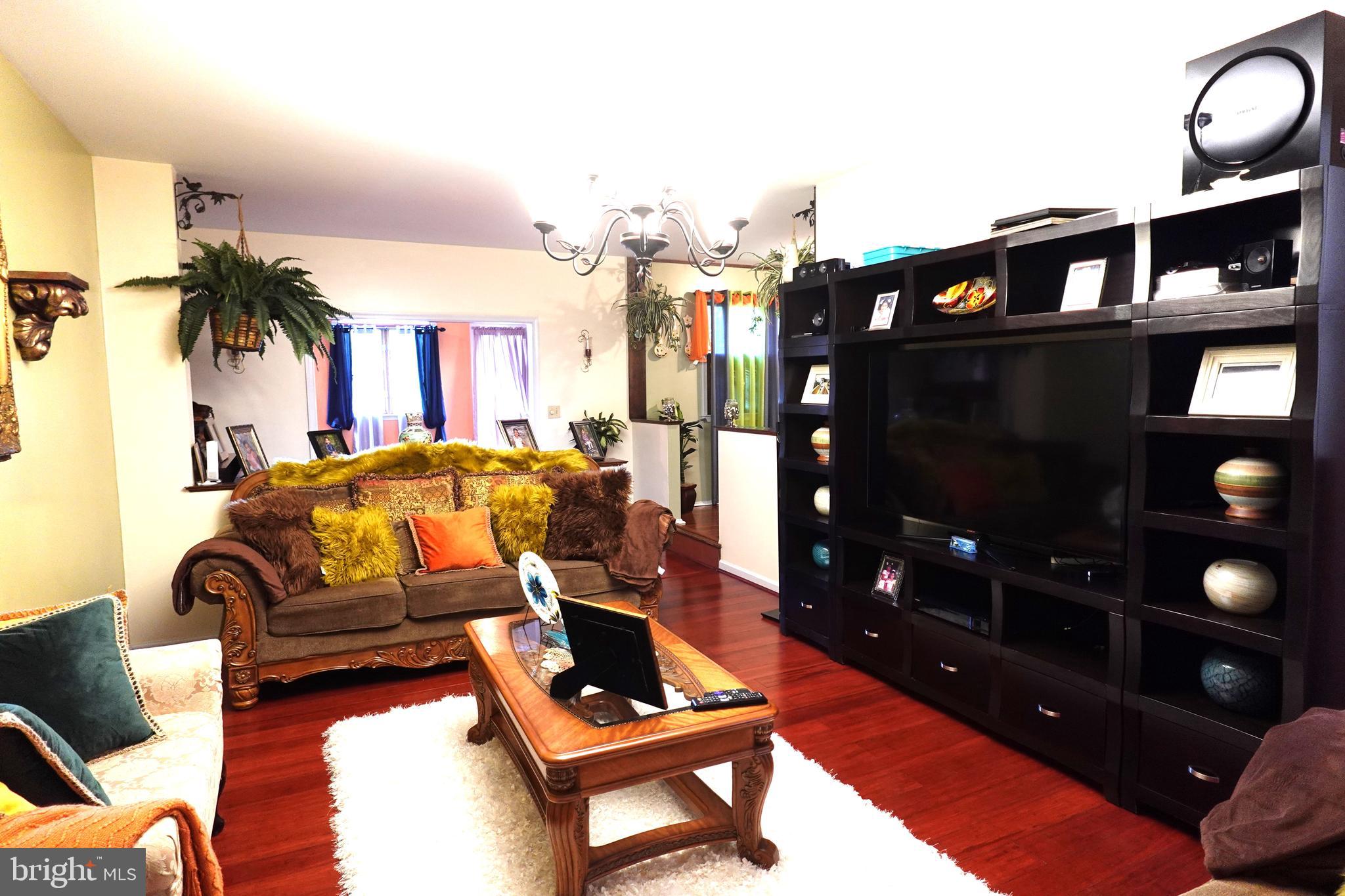 WHITFORD HILL - Residential