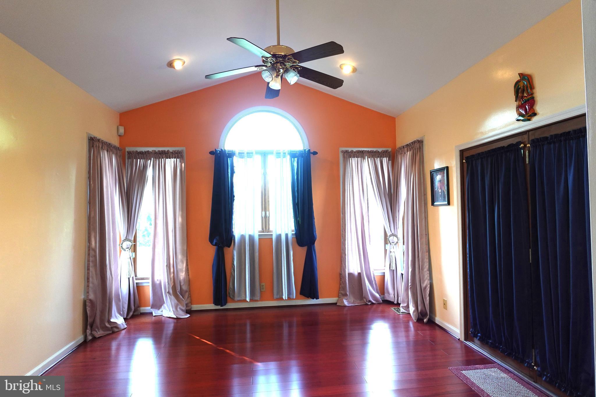 WHITFORD HILL - Residential