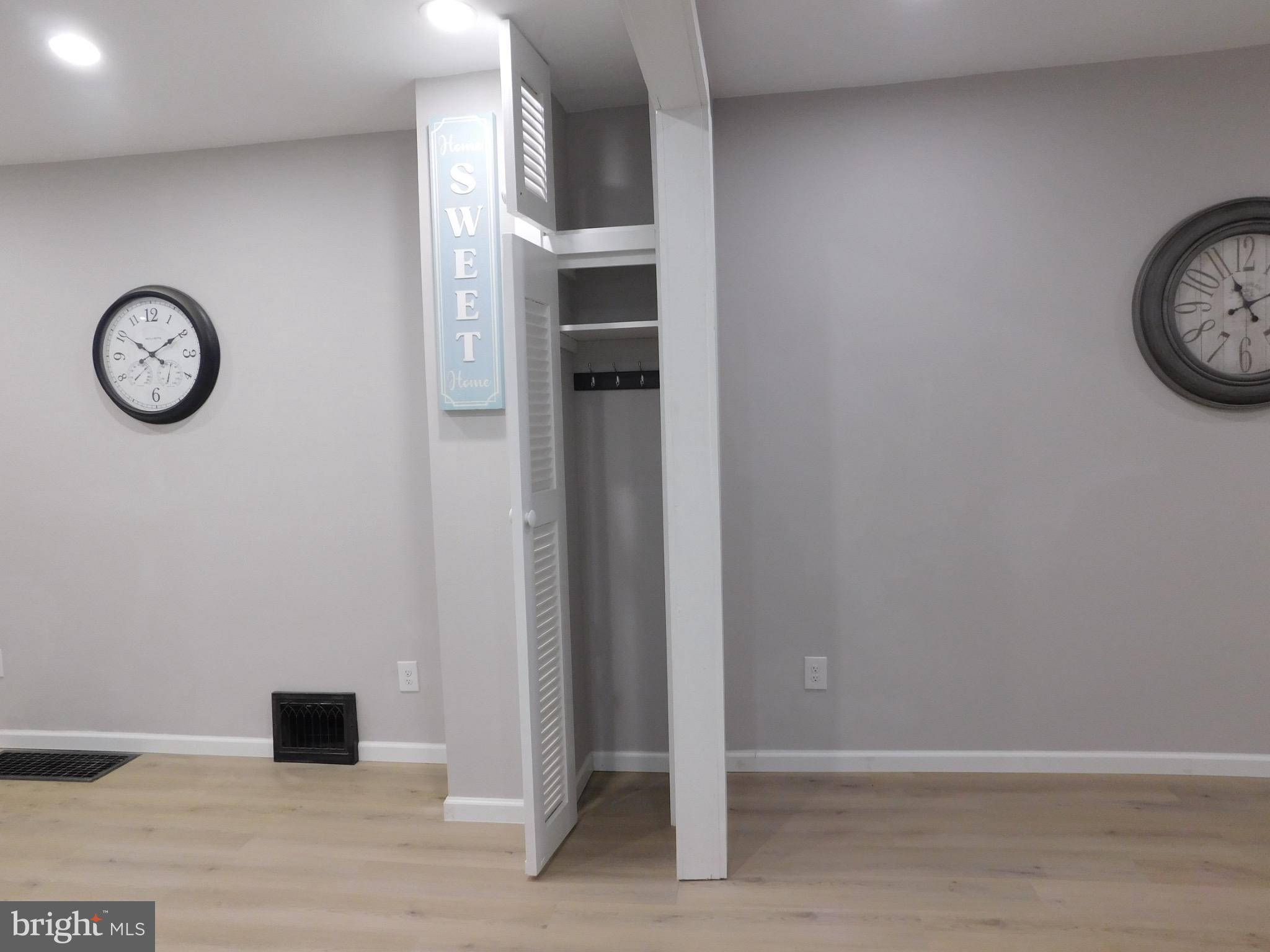 1103 W MARKET STREET