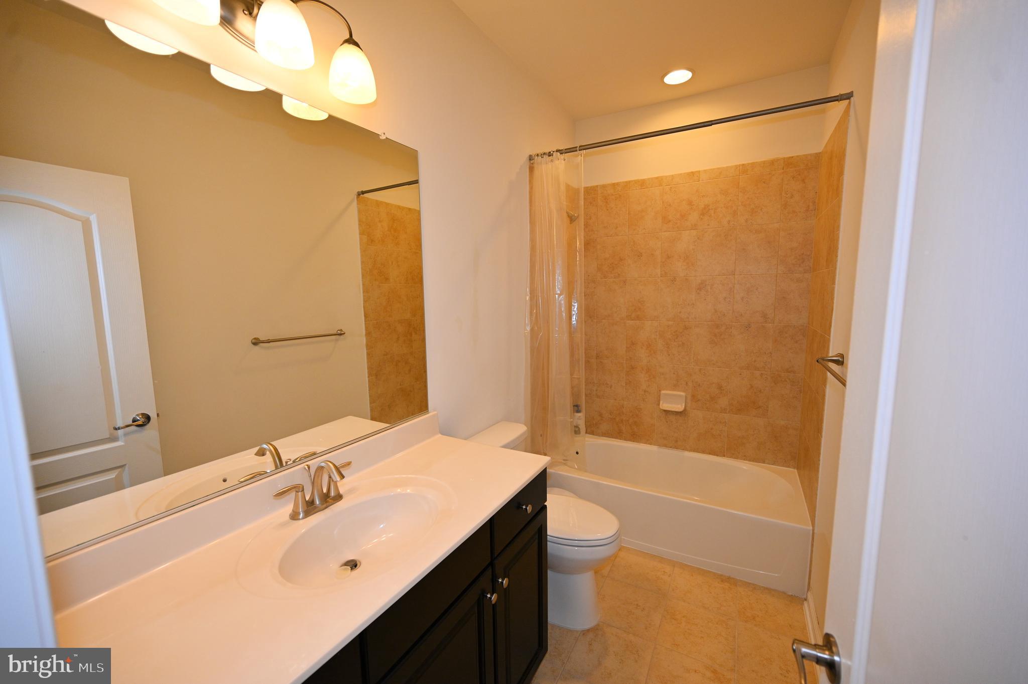 EMBREY MILL - Residential