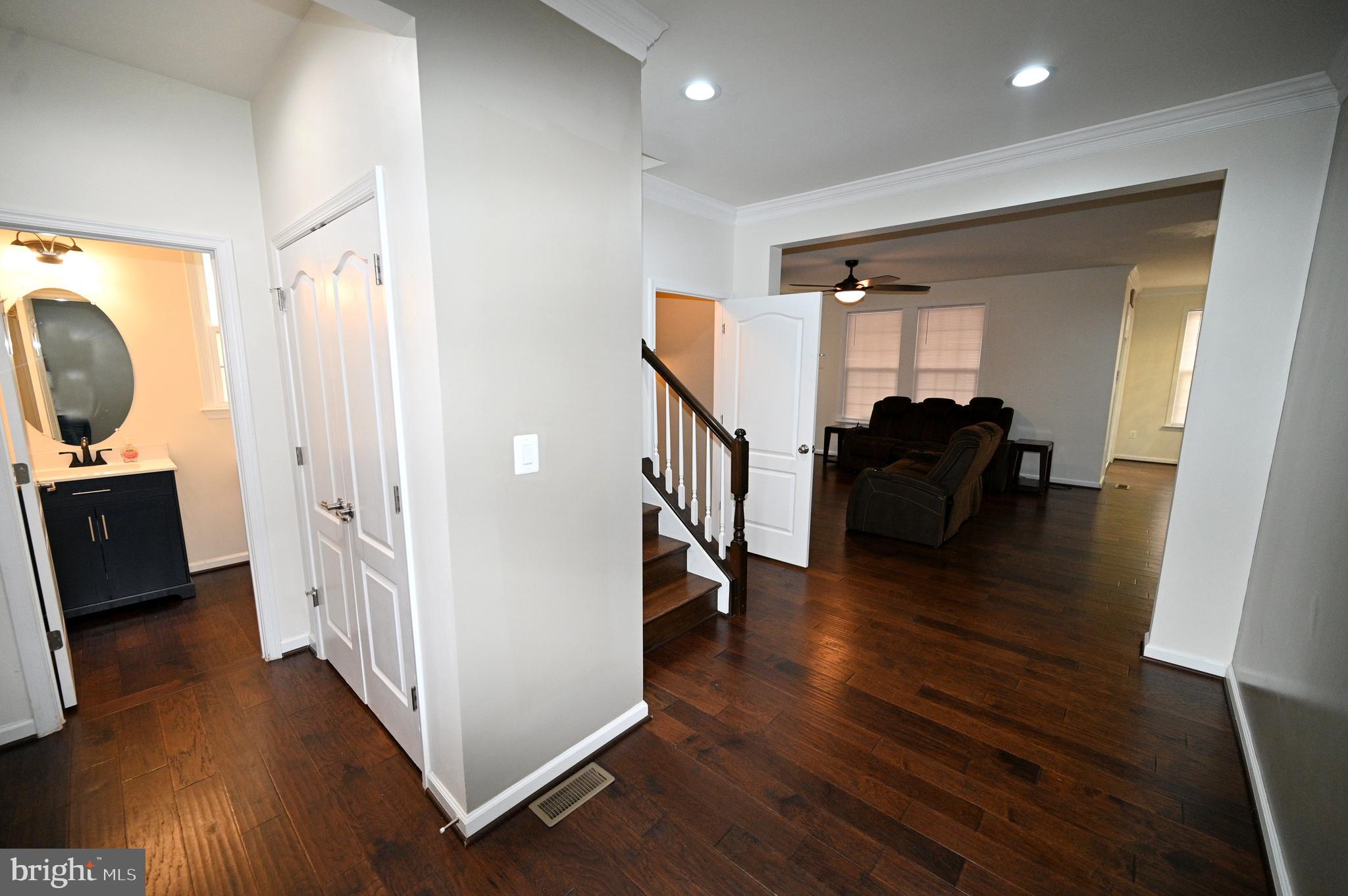 EMBREY MILL - Residential