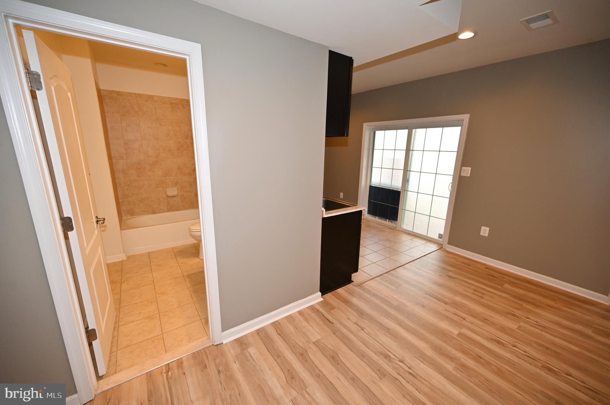 EMBREY MILL - Residential