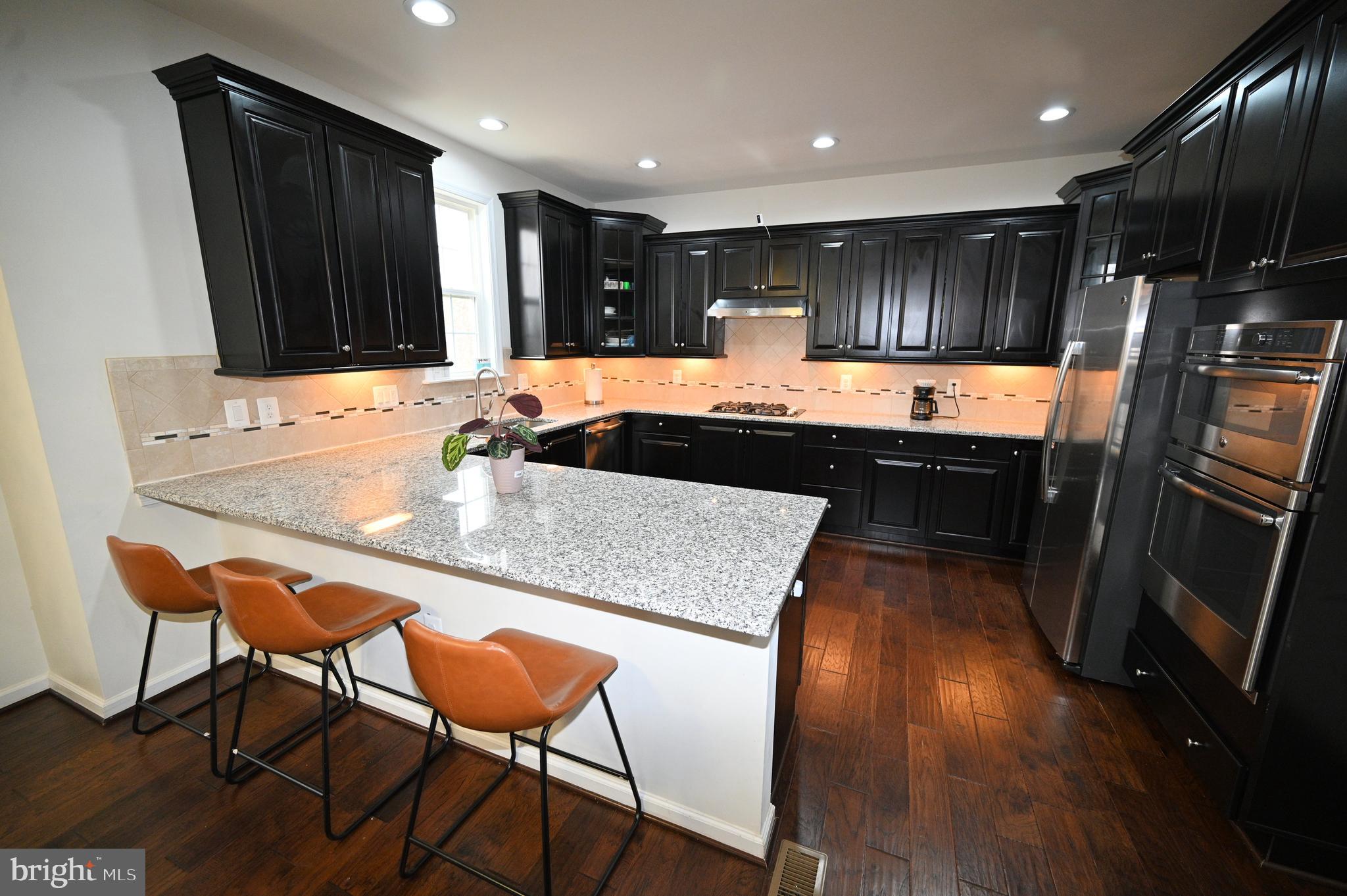 EMBREY MILL - Residential