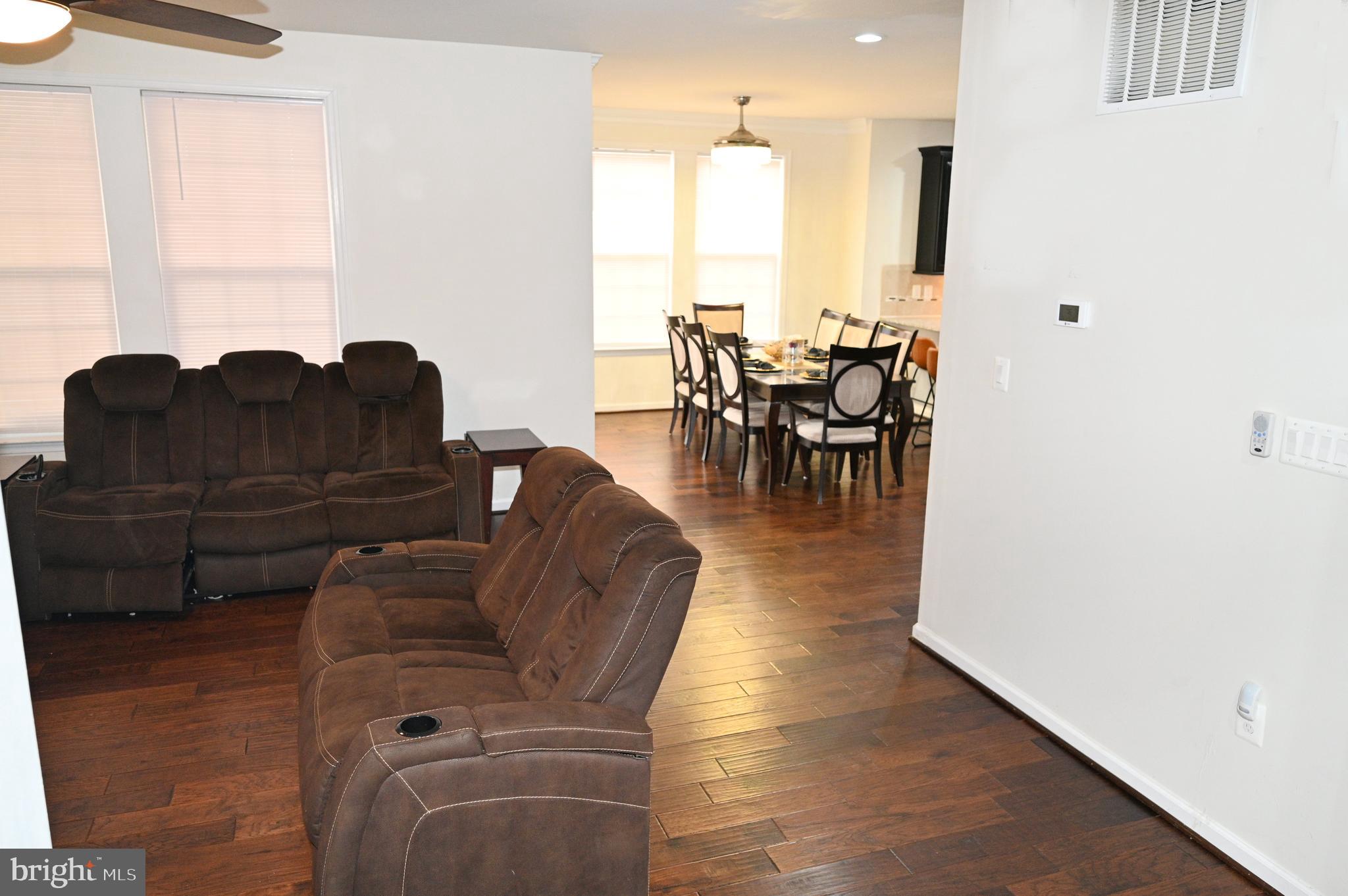 EMBREY MILL - Residential