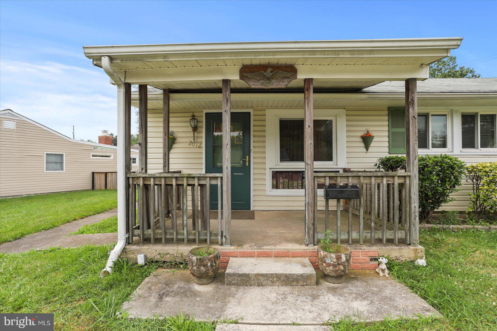 2012 LONGVIEW AVENUE