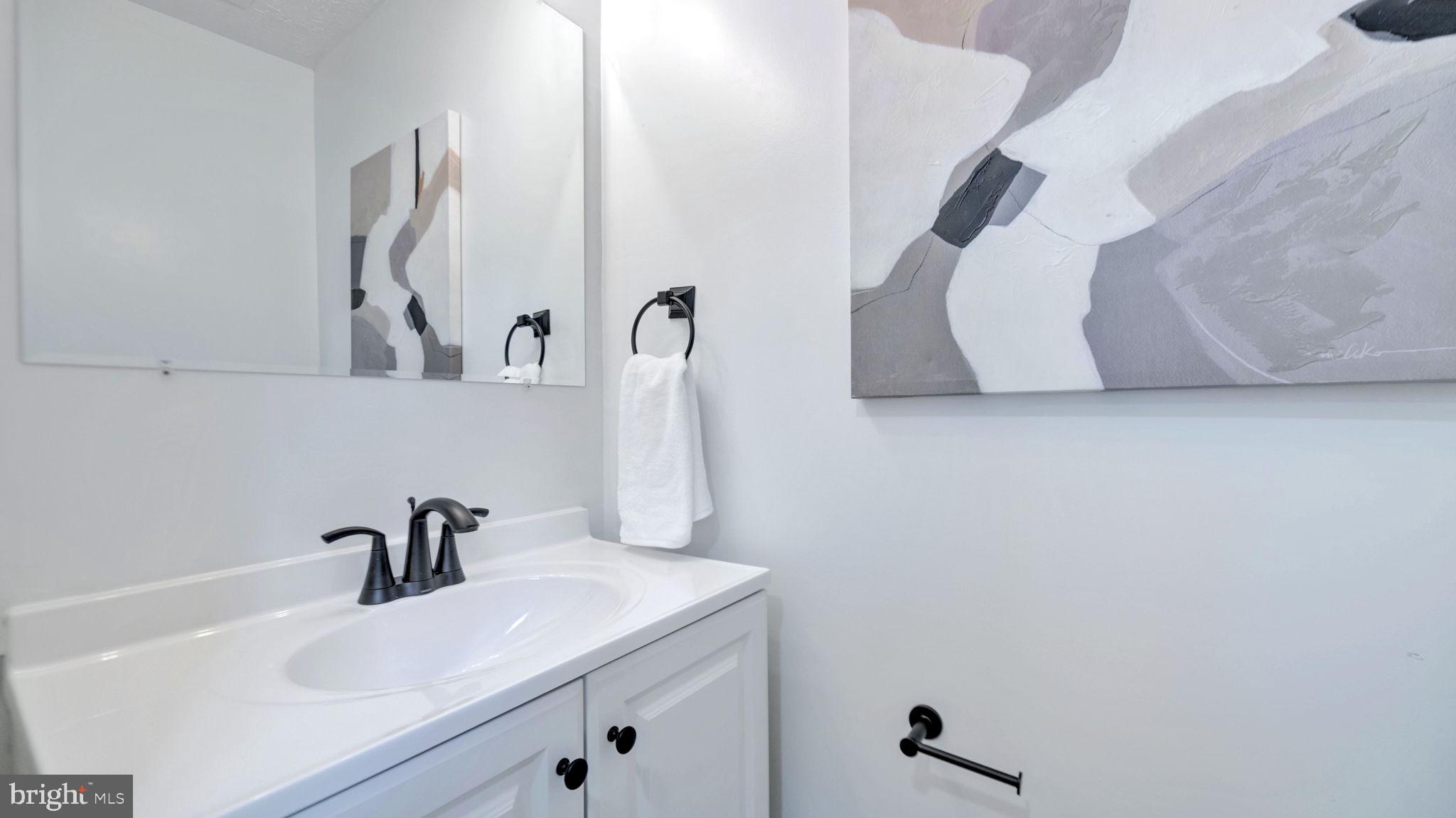 HILLCREST TOWNE - Residential