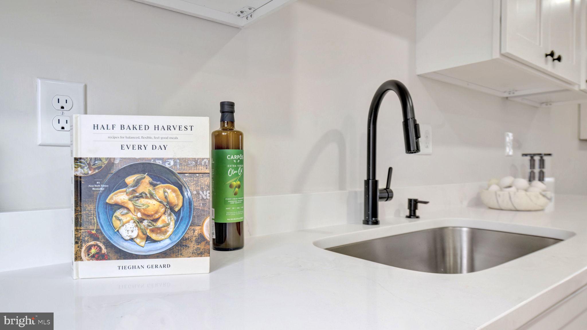 HILLCREST TOWNE - Residential