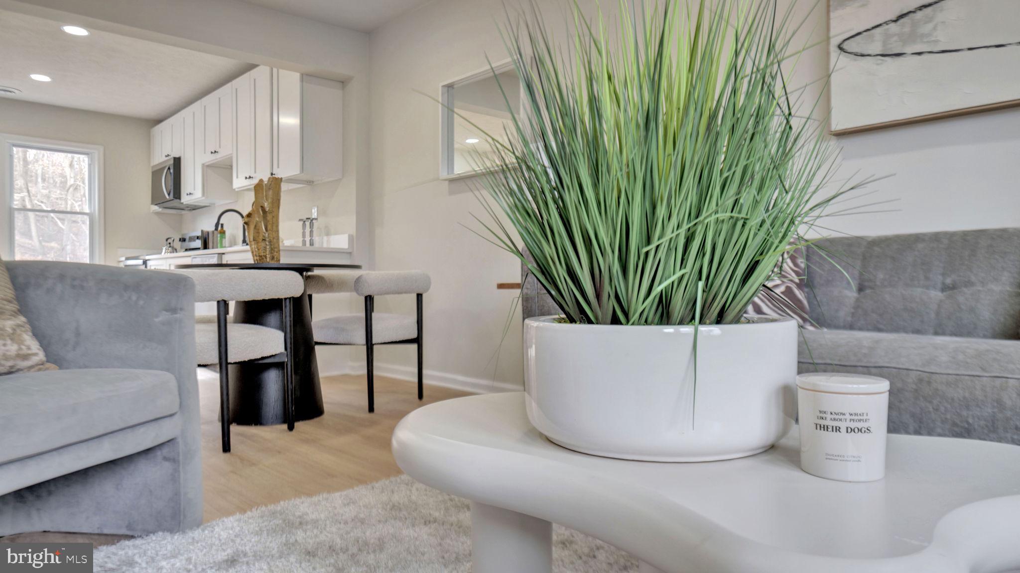 HILLCREST TOWNE - Residential