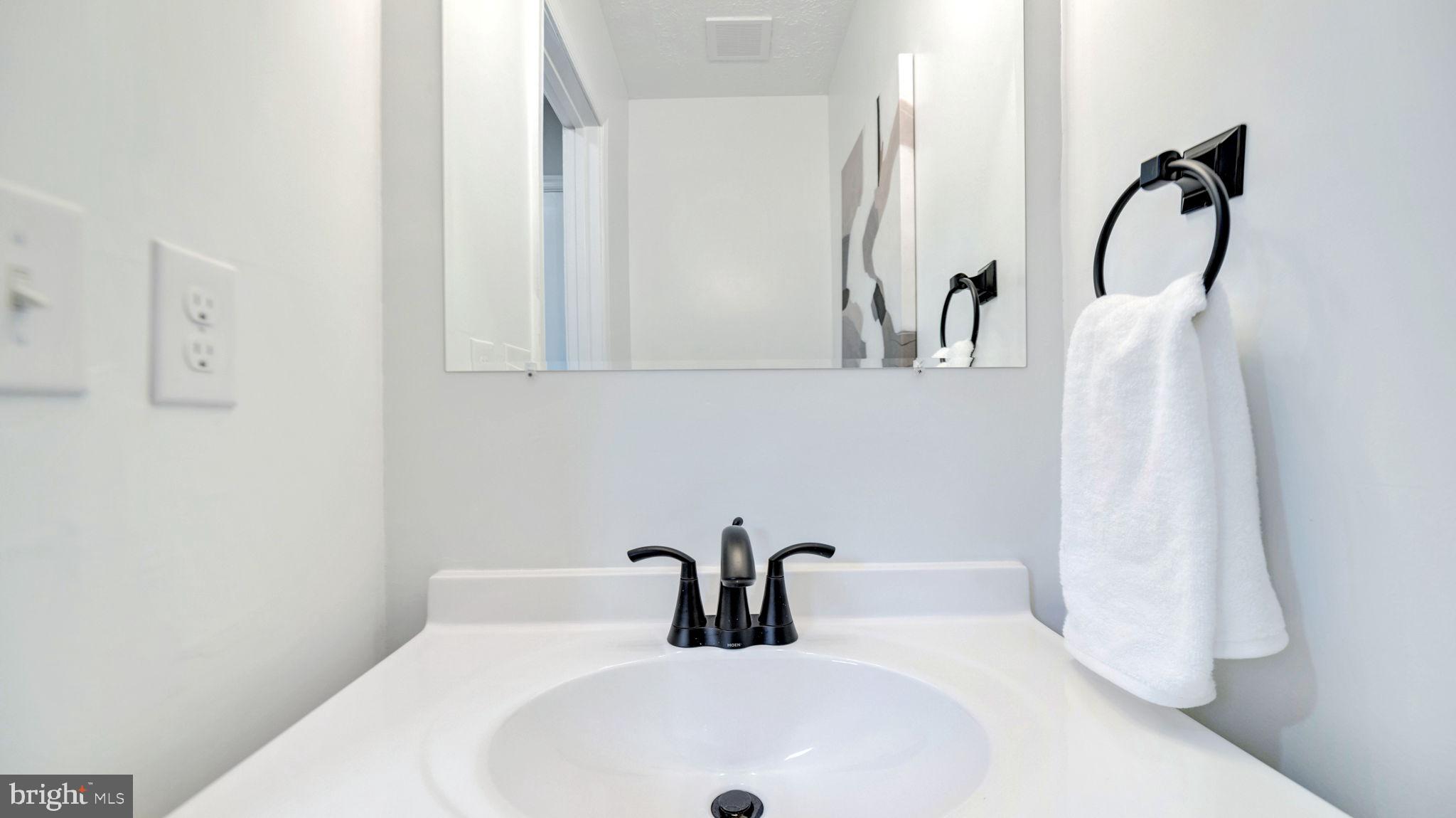 HILLCREST TOWNE - Residential