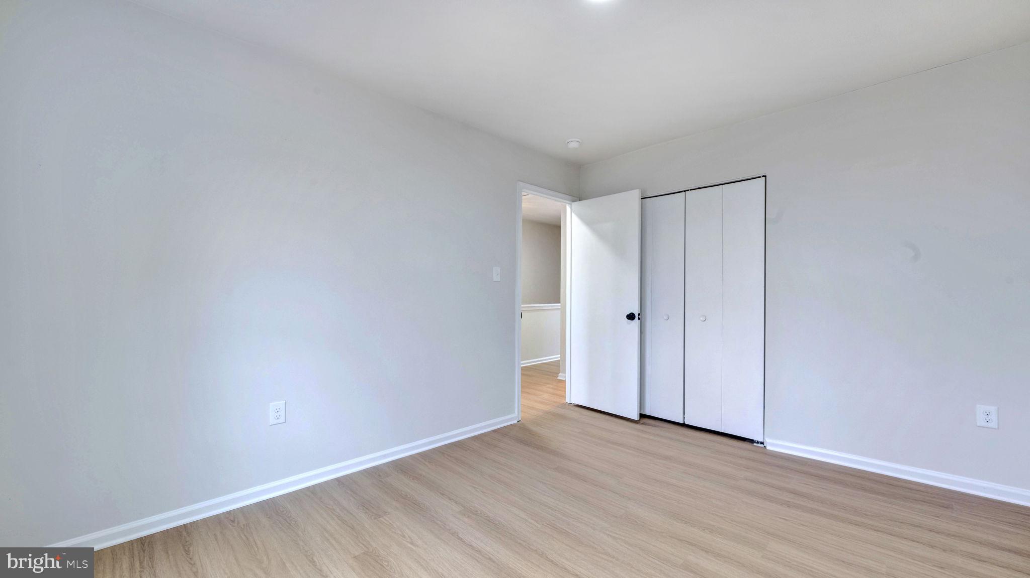 HILLCREST TOWNE - Residential