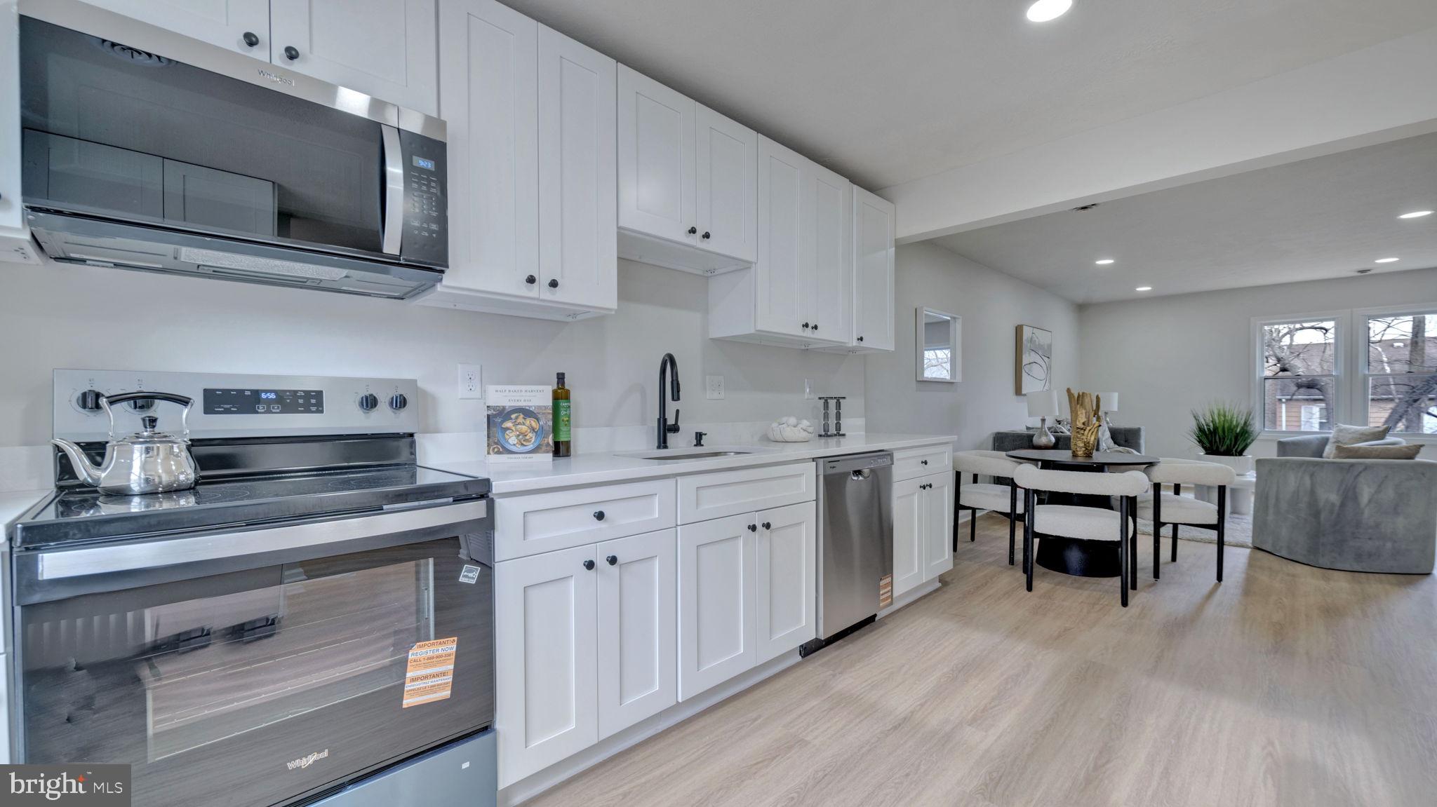 HILLCREST TOWNE - Residential