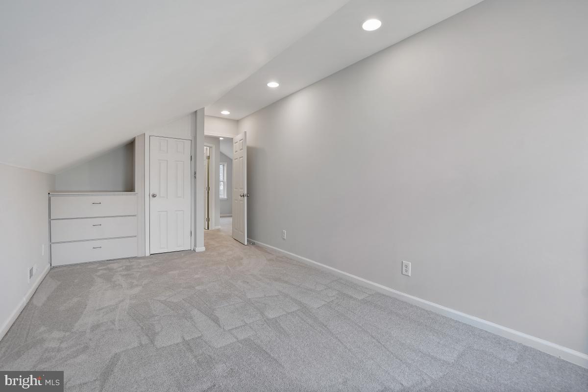 CATONSVILLE HEIGHTS - Residential