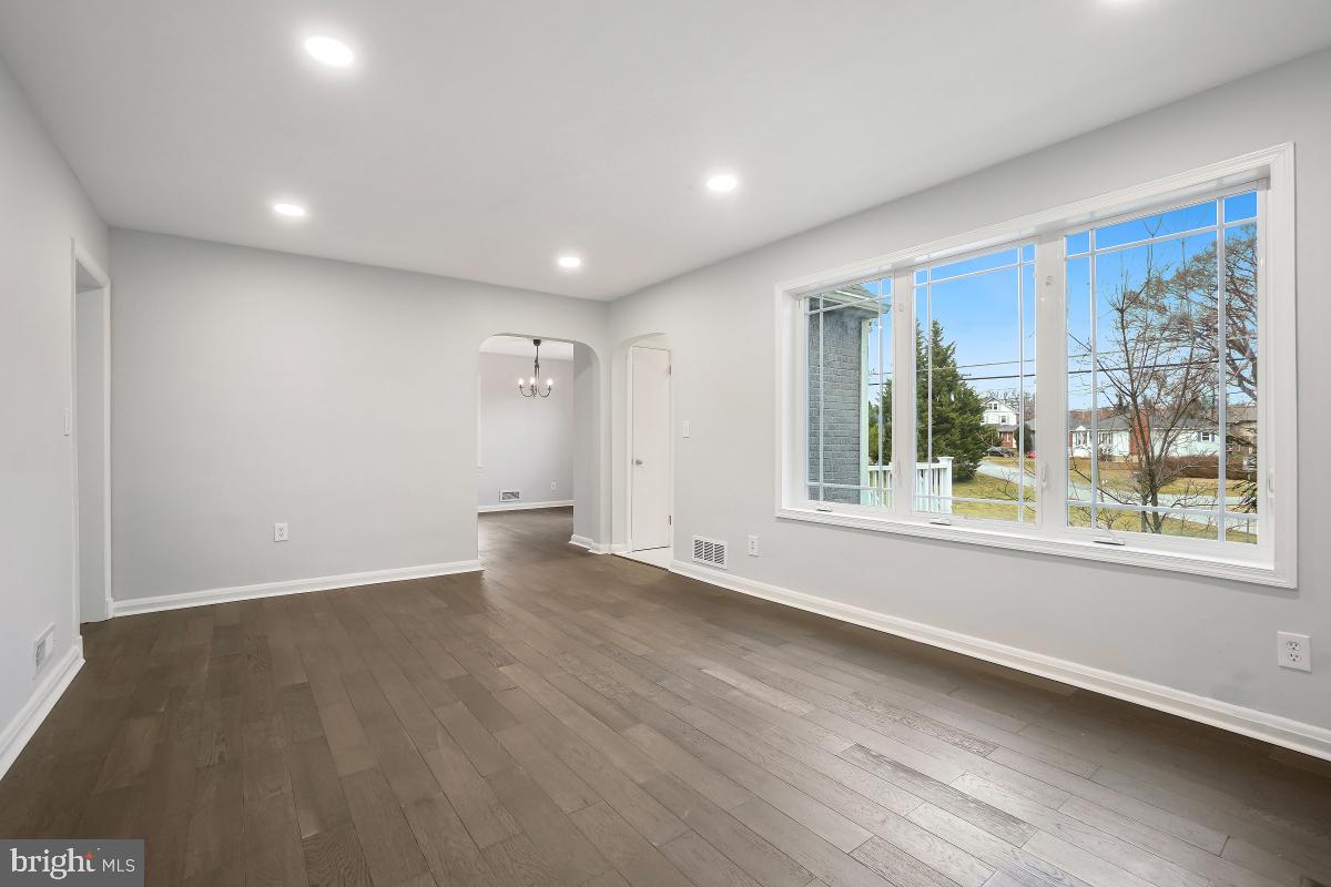 CATONSVILLE HEIGHTS - Residential