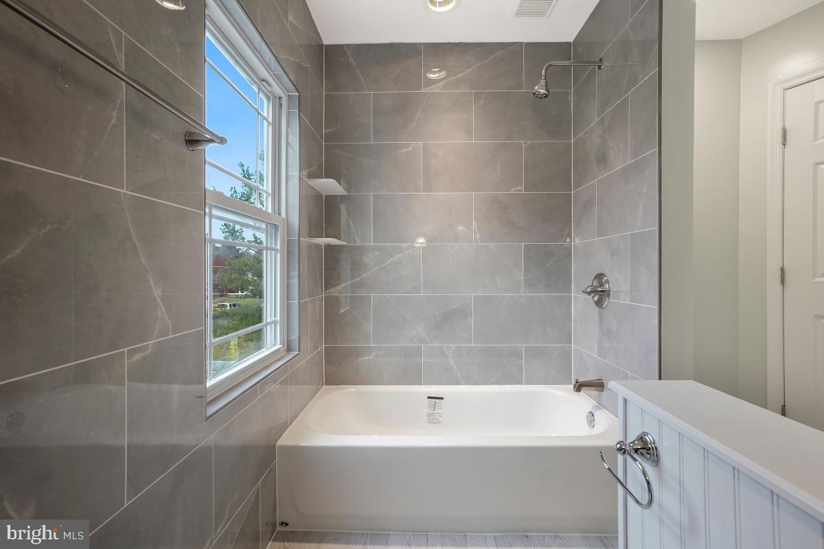 CATONSVILLE HEIGHTS - Residential